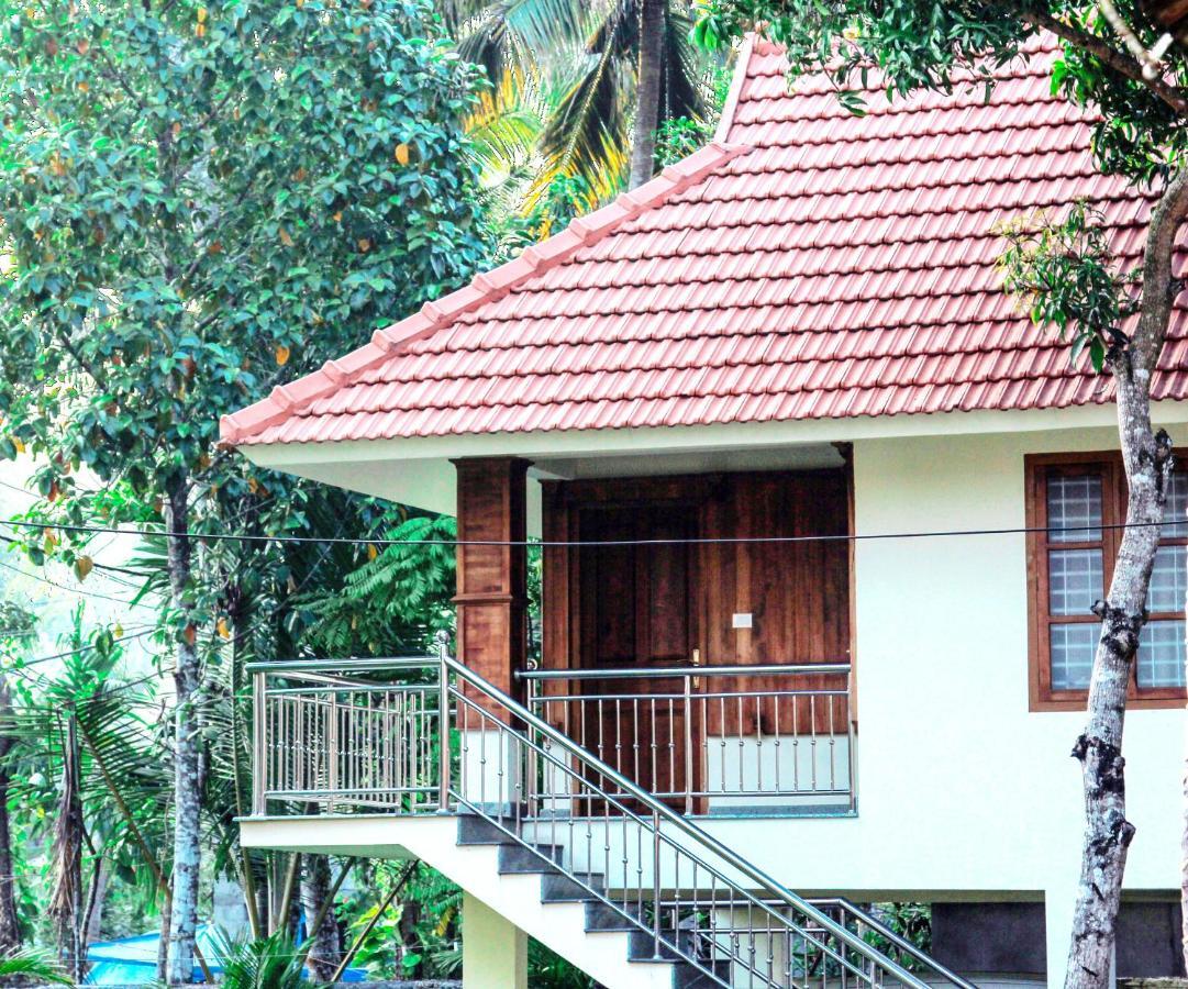 Aramana Holiday Inn Alappuzha Cameră foto